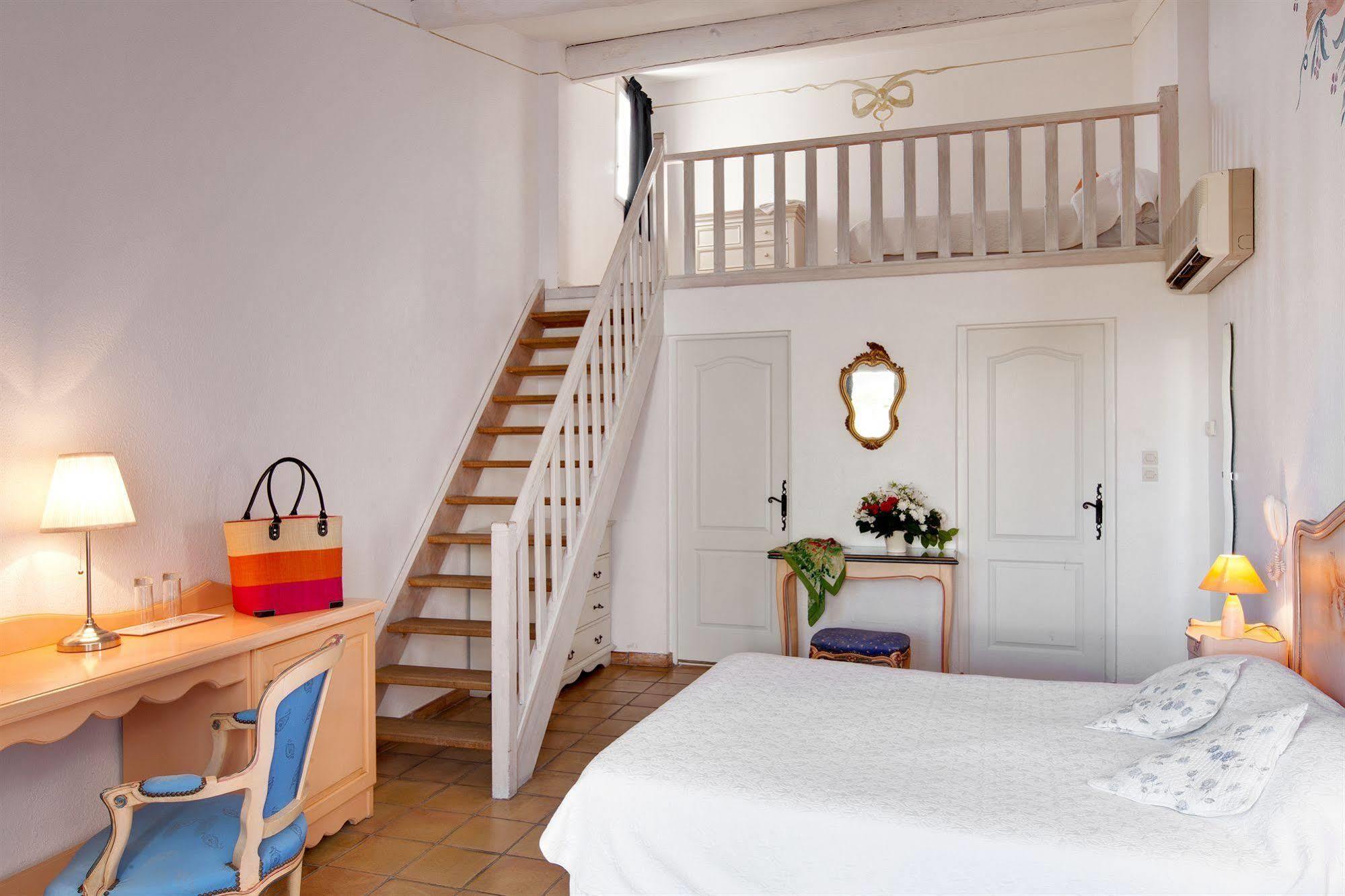 La Tramontane Hotell Saintes-Maries-de-la-Mer Exteriör bild